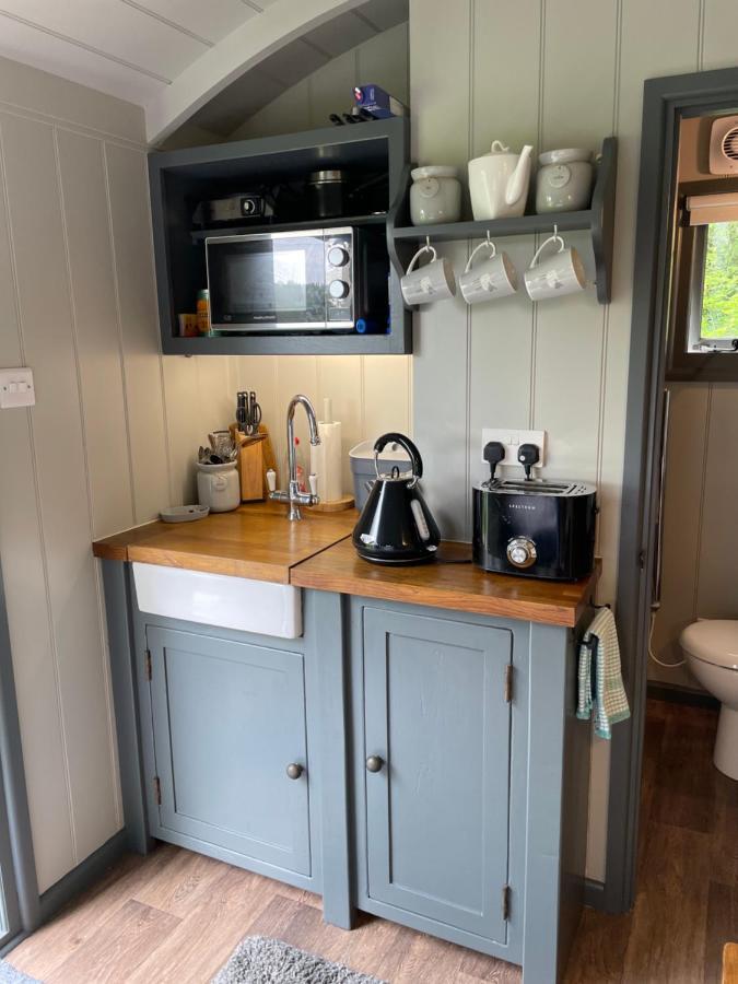 Greatwood Shepherds Hut バトル エクステリア 写真