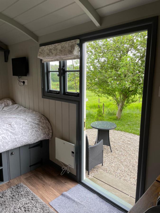 Greatwood Shepherds Hut バトル エクステリア 写真